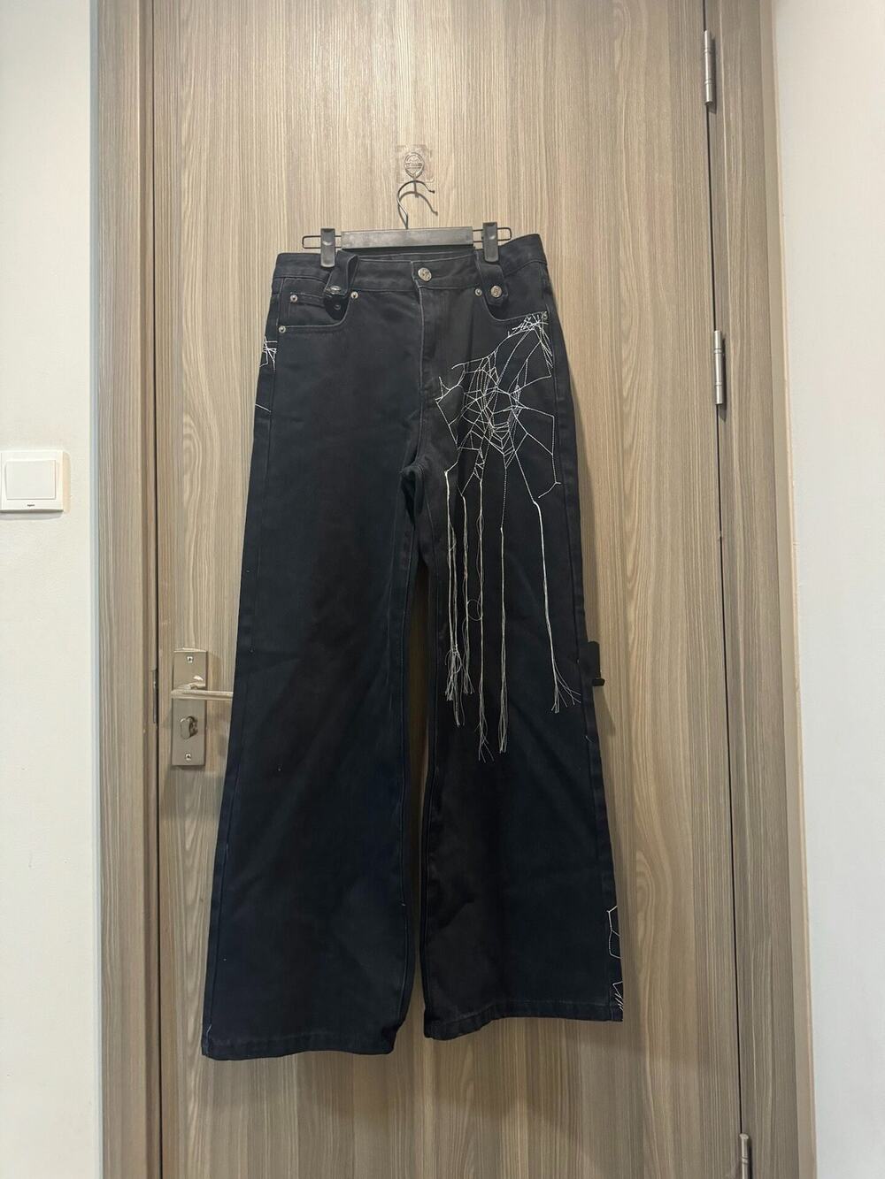 Spider Web Embroidery Japanese Brand Baggy Denim Jeans Black size 30